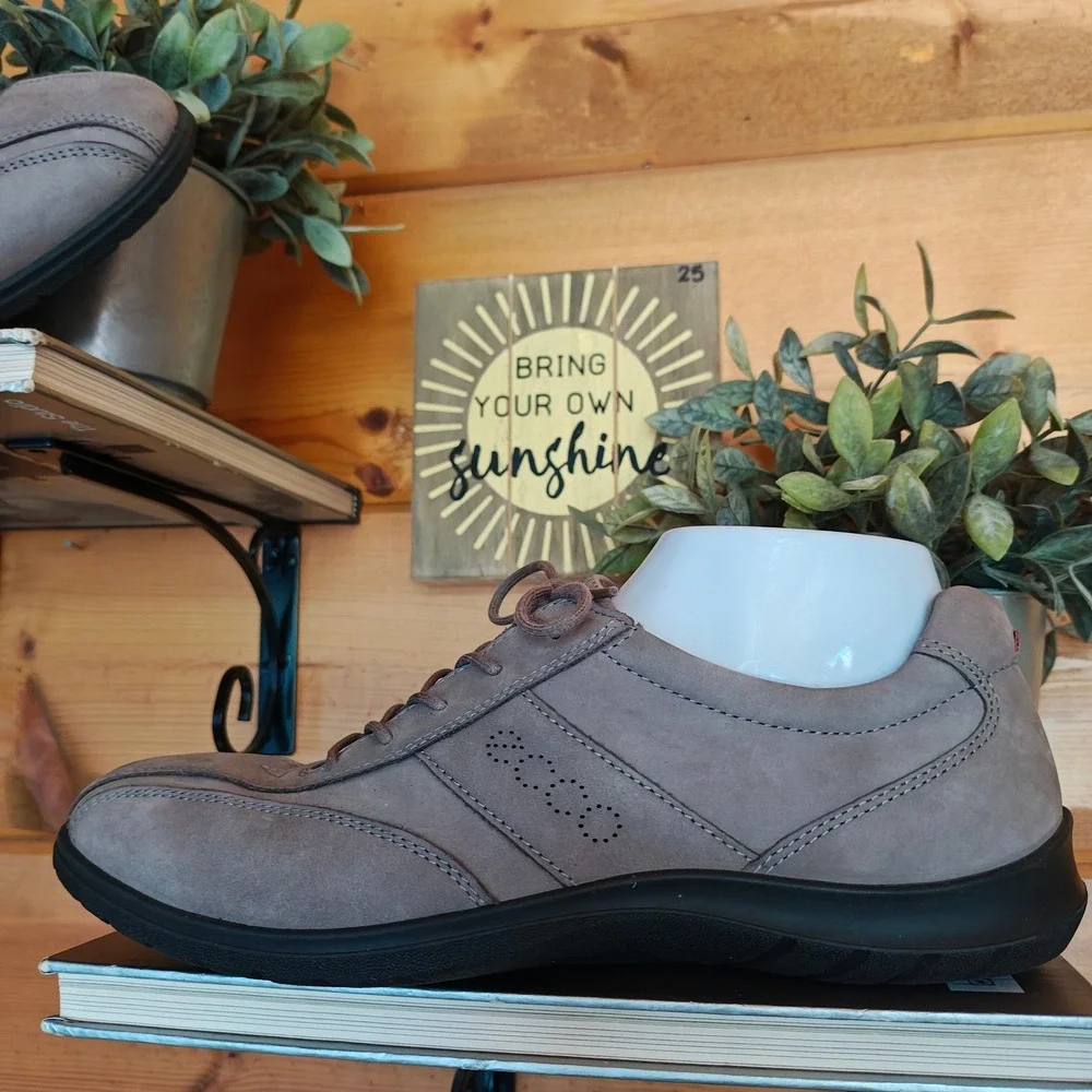 Ecco Sky Tie Taupe Nubuck Leather Bike Toe Oxford Sneaker Comfort Shoe Sz 40/9.5